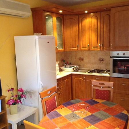 דירות זלקרוס Babati Apartmanhaz מראה חיצוני תמונה