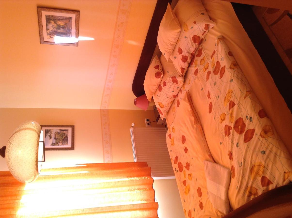 דירות זלקרוס Babati Apartmanhaz מראה חיצוני תמונה