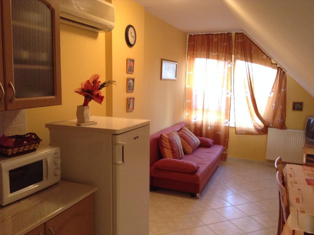 דירות זלקרוס Babati Apartmanhaz מראה חיצוני תמונה