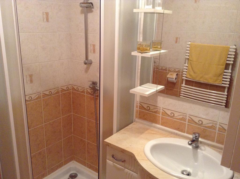 דירות זלקרוס Babati Apartmanhaz מראה חיצוני תמונה