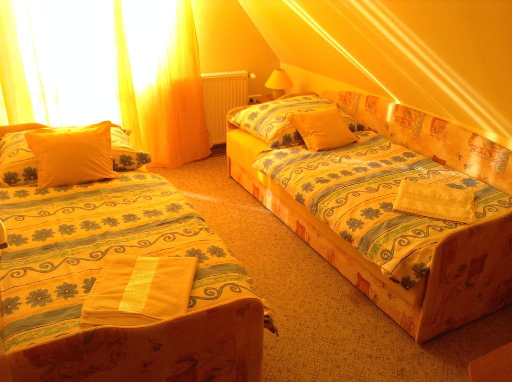 דירות זלקרוס Babati Apartmanhaz מראה חיצוני תמונה